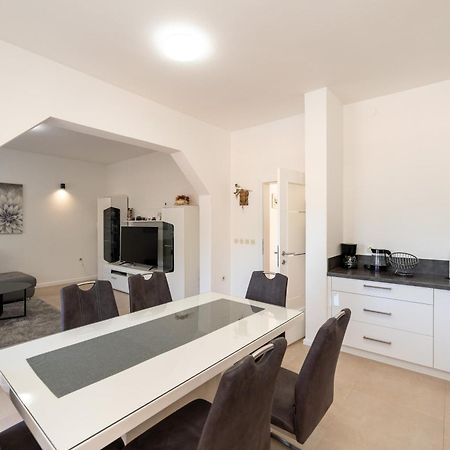 Nelly Apartments Privlaka Kültér fotó