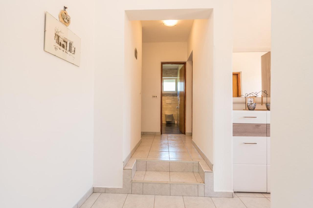Nelly Apartments Privlaka  Kültér fotó