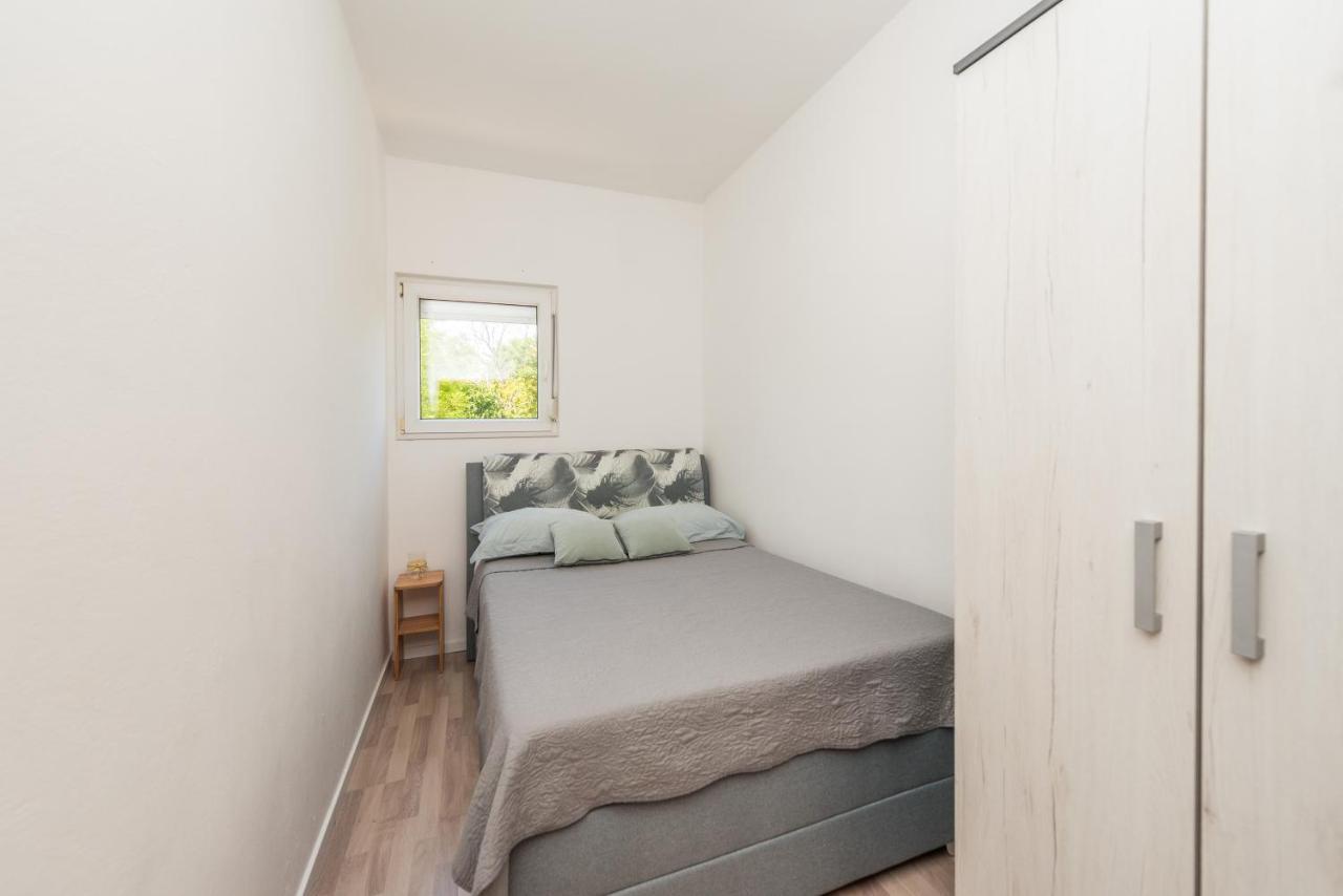Nelly Apartments Privlaka  Kültér fotó
