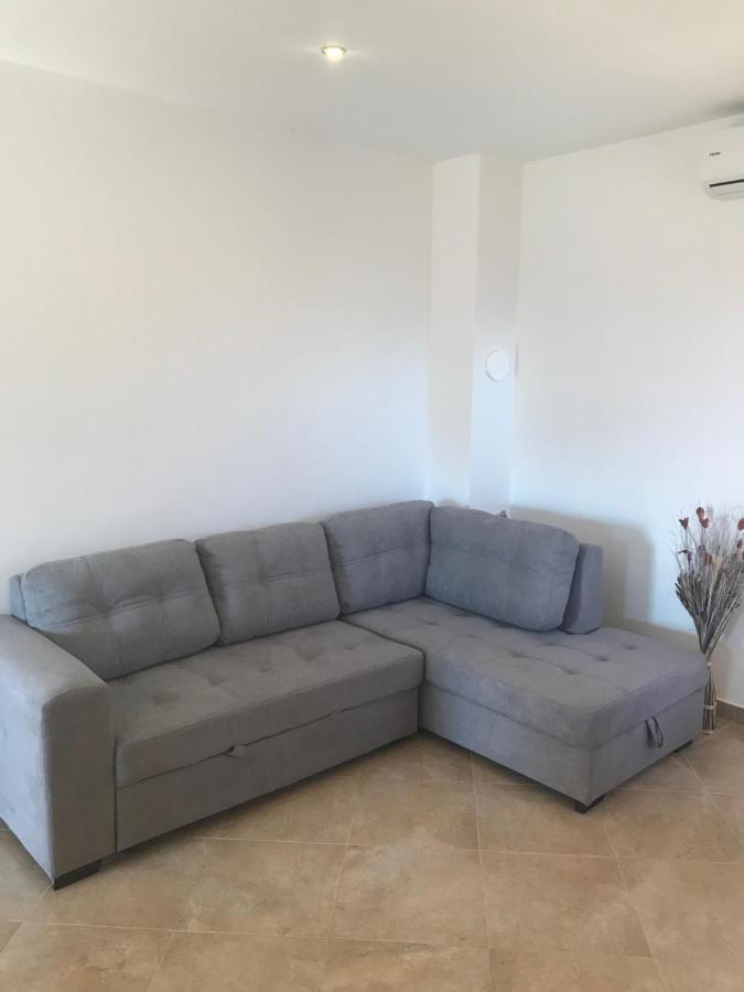 Nelly Apartments Privlaka  Kültér fotó